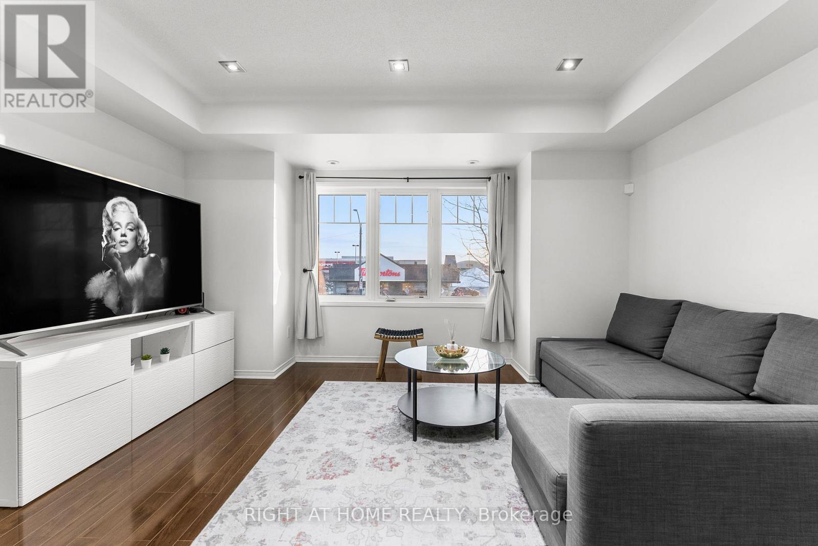 12 - 5725 Tenth Line W, Mississauga, Ontario  L5M 0P7 - Photo 8 - W12834614