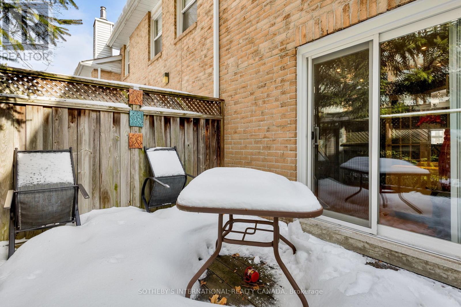 26 Tamarack Circle, Toronto, Ontario  M9P 3T9 - Photo 37 - W12834622
