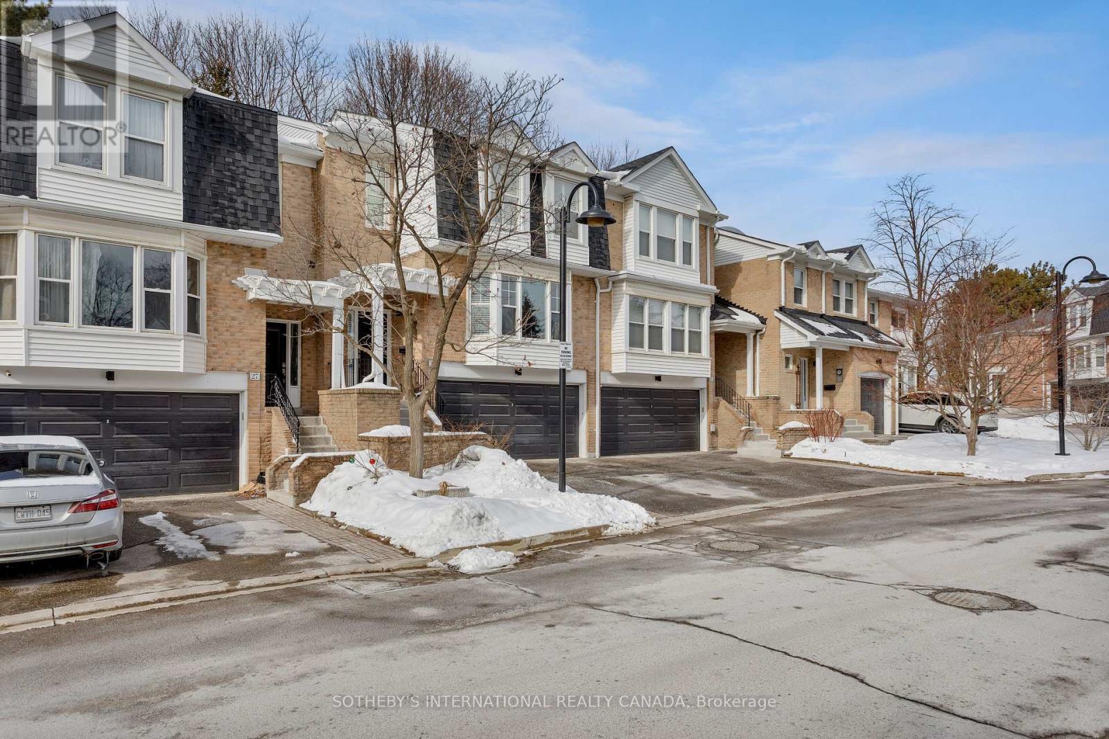 26 Tamarack Circle, Toronto, Ontario  M9P 3T9 - Photo 44 - W12834622