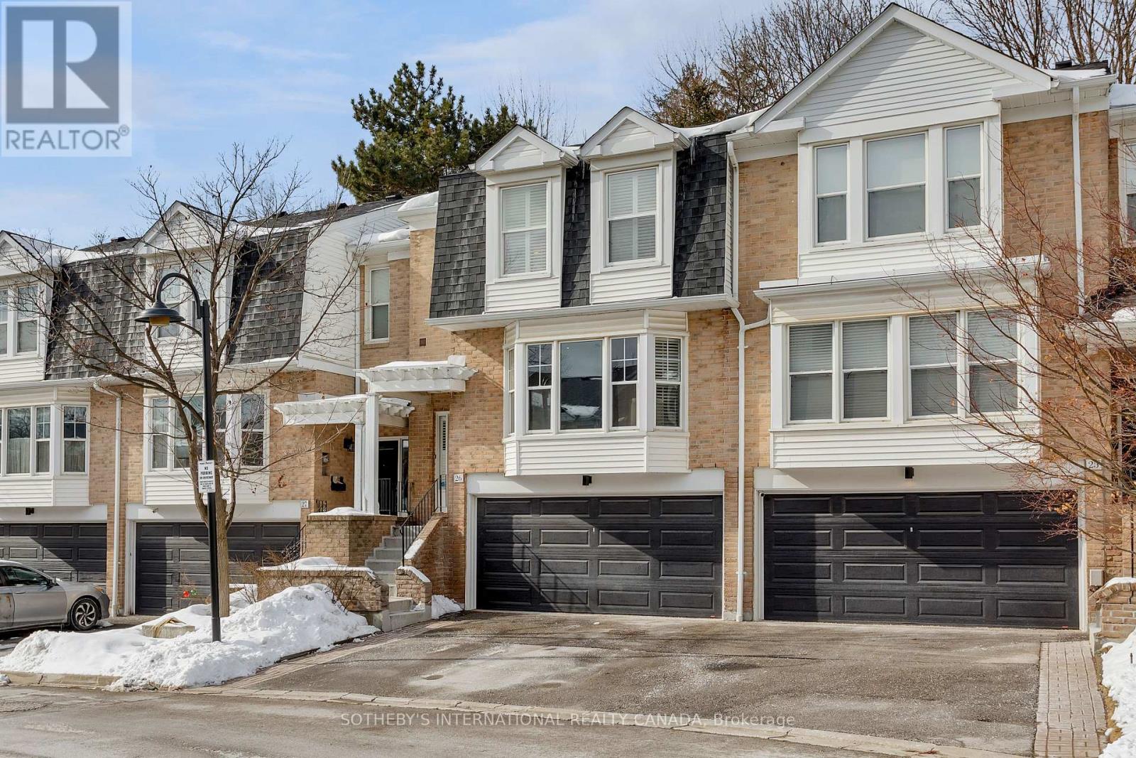 26 Tamarack Circle, Toronto, Ontario  M9P 3T9 - Photo 45 - W12834622