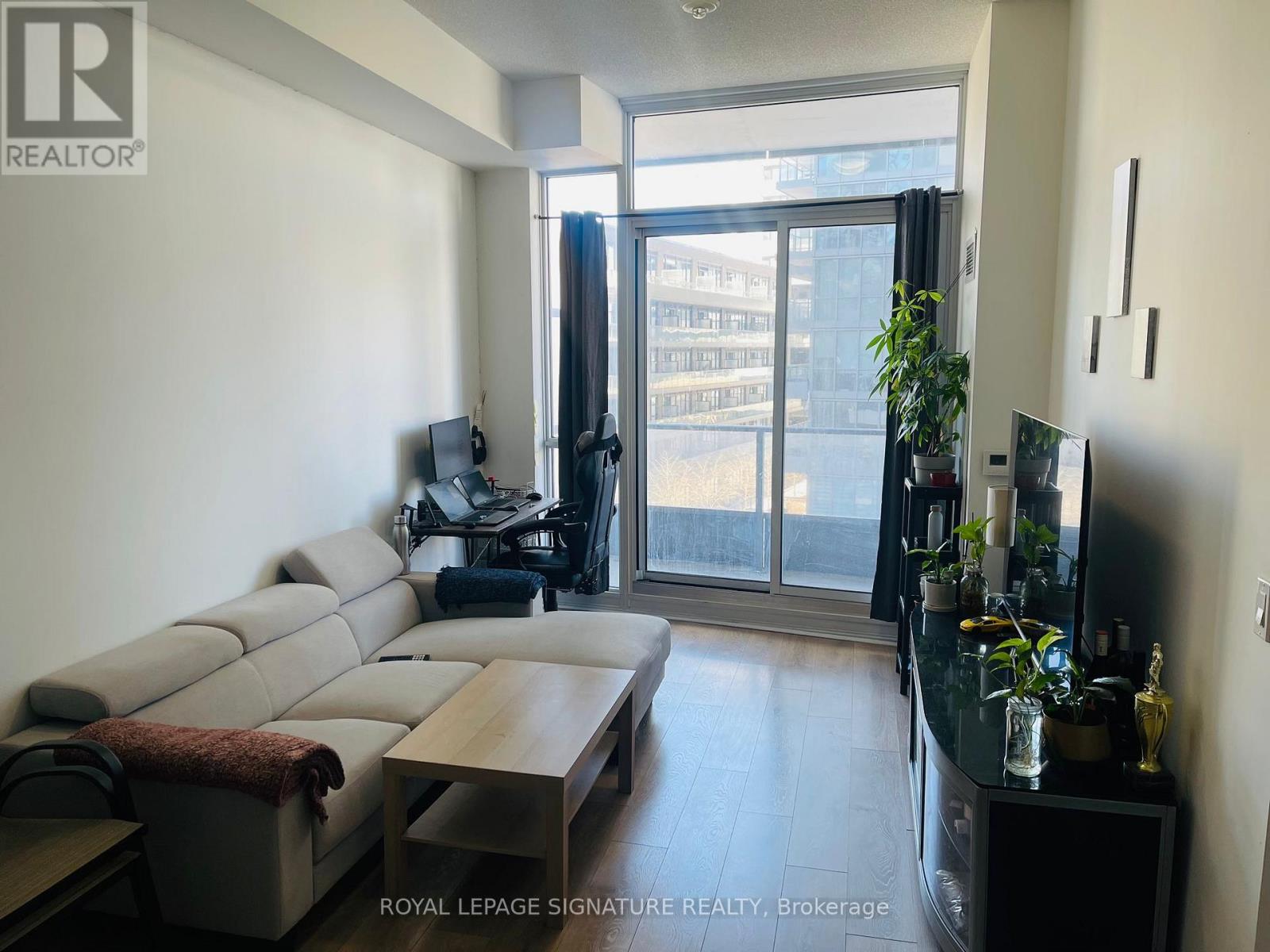 301 - 38 FOREST MANOR ROAD, Toronto, Ontario