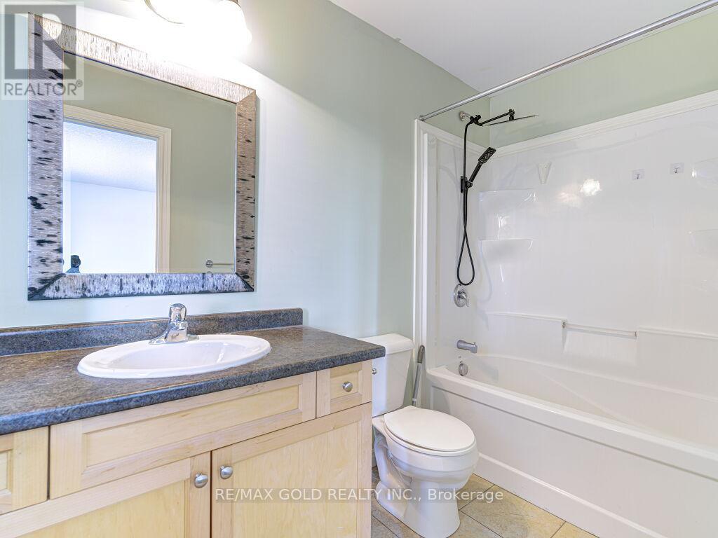 35 - 960 Bitterbush Crescent, London North, Ontario  N6H 0G1 - Photo 18 - X12834554