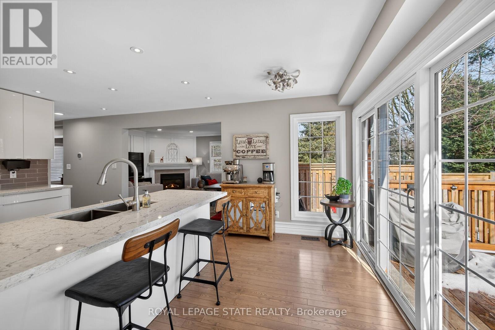 12 - 334 Wilson Street W, Hamilton, Ontario  L9G 1N5 - Photo 12 - X12834604