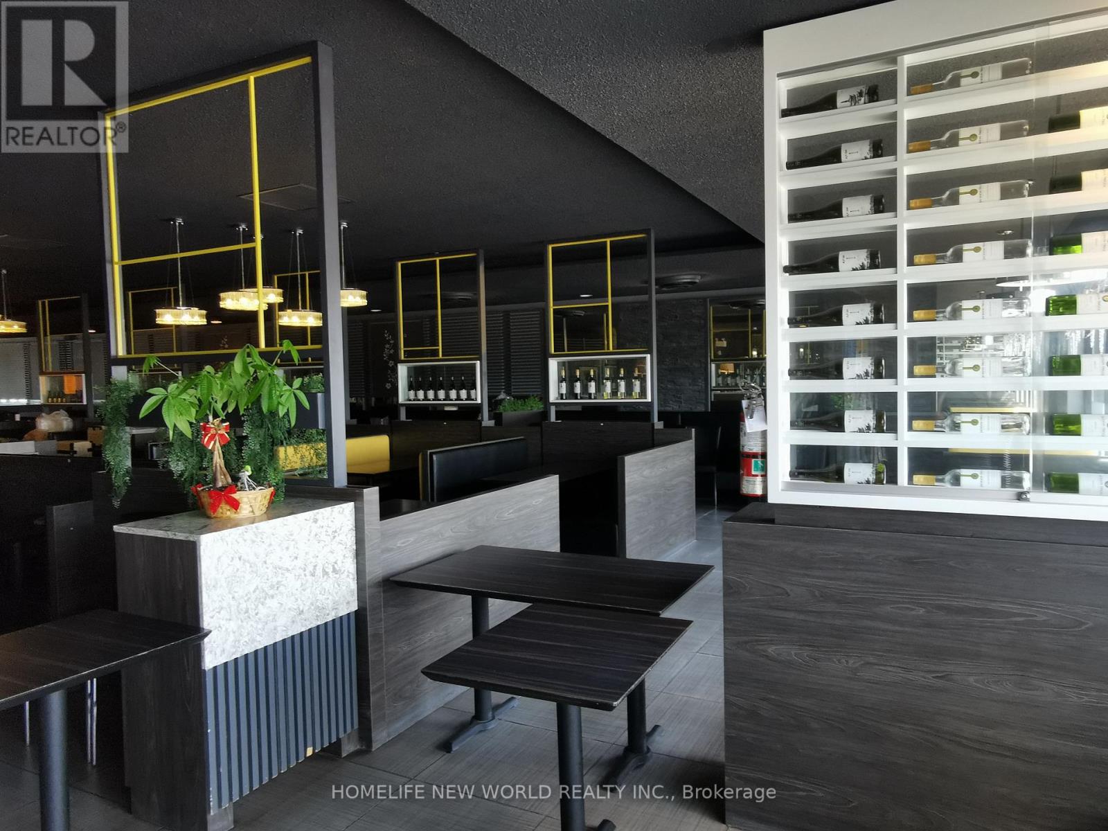 32 Dundas Street W, Belleville, Ontario  K8P 1A3 - Photo 2 - X12834618