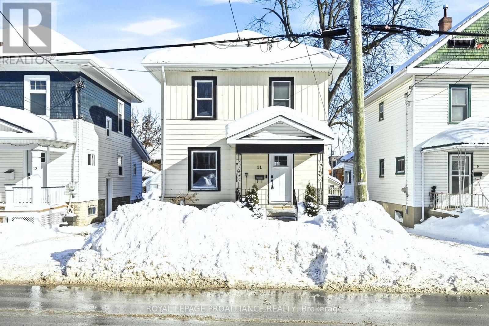 11 CEDAR STREET, Belleville, Ontario