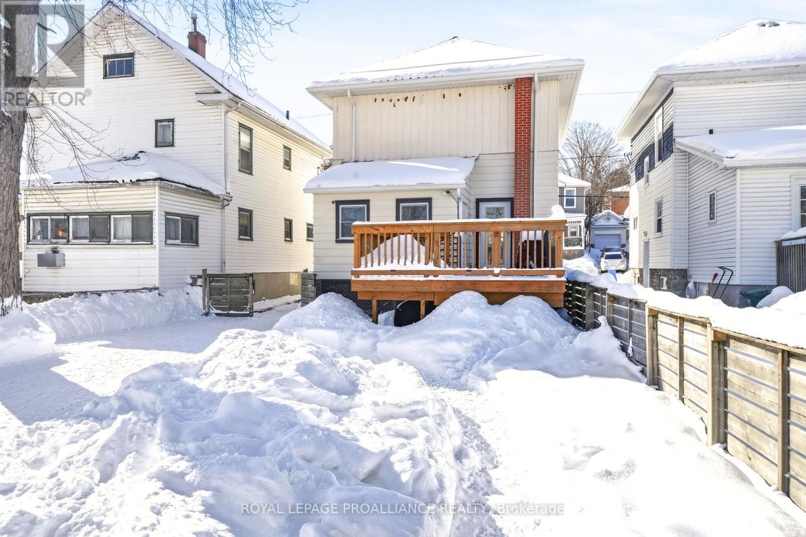 11 Cedar Street, Belleville, Ontario  K8P 3L8 - Photo 37 - X12749352