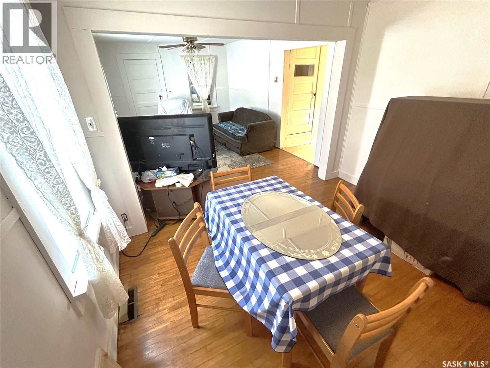 326 Taylor Street, Bienfait, Saskatchewan  S0C 0M0 - Photo 13 - SK029485