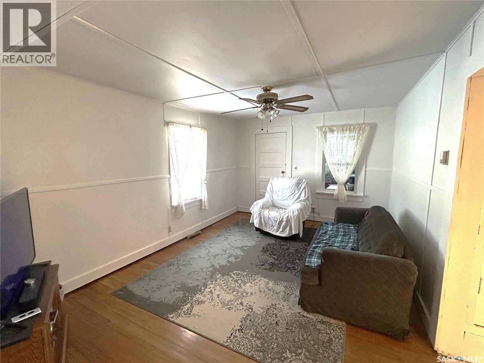 326 Taylor Street, Bienfait, Saskatchewan  S0C 0M0 - Photo 17 - SK029485