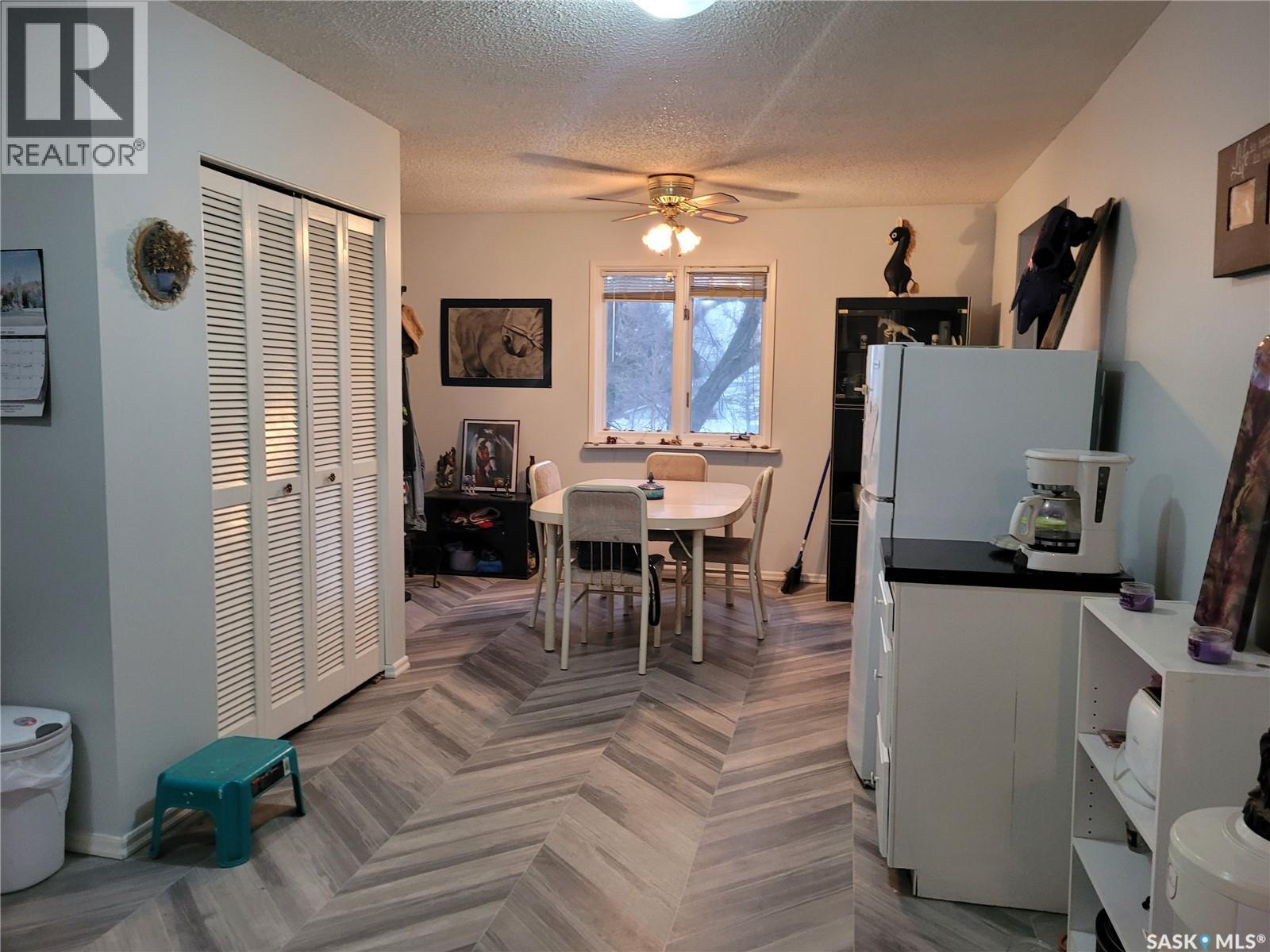 529 6th Avenue E, Assiniboia, Saskatchewan  S0H 0B0 - Photo 10 - SK029477