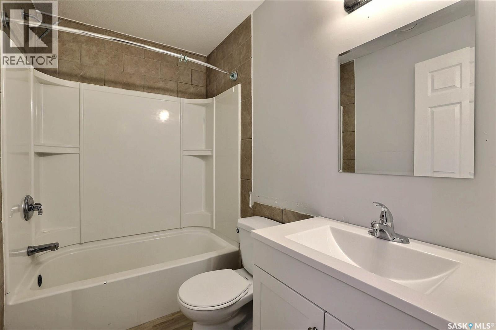 1135 Mctavish Street, Regina, Saskatchewan  S4T 3V6 - Photo 14 - SK029473