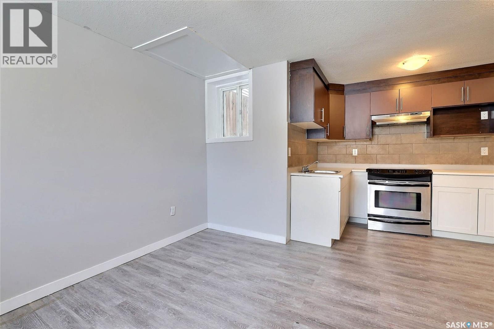 1135 Mctavish Street, Regina, Saskatchewan  S4T 3V6 - Photo 6 - SK029473