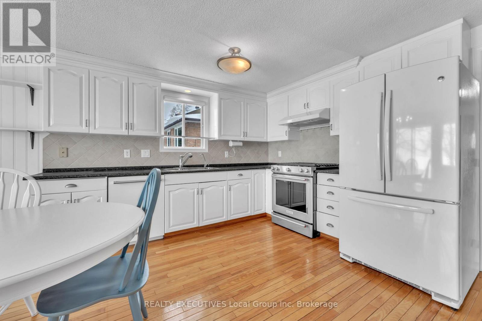 981 Premier Road, North Bay (Ferris), Ontario  P1A 2H9 - Photo 17 - X12834704