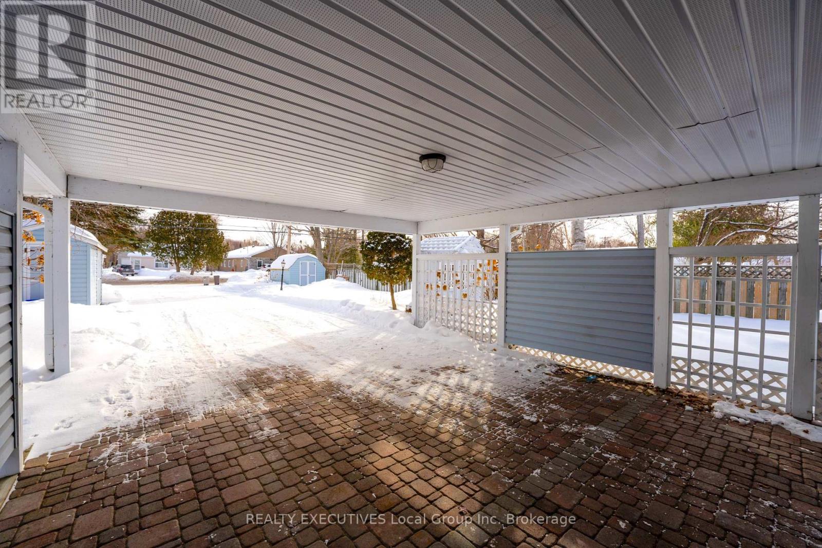 981 Premier Road, North Bay (Ferris), Ontario  P1A 2H9 - Photo 3 - X12834704