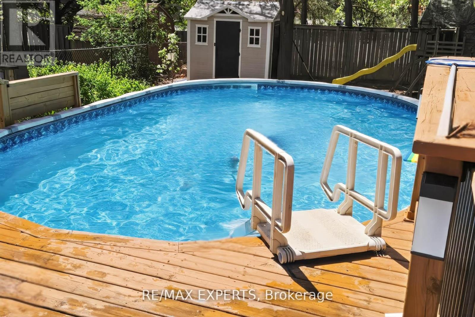 60 Suburban Drive, Mississauga, Ontario L5N 1G9 - Photo 36 - W12834484