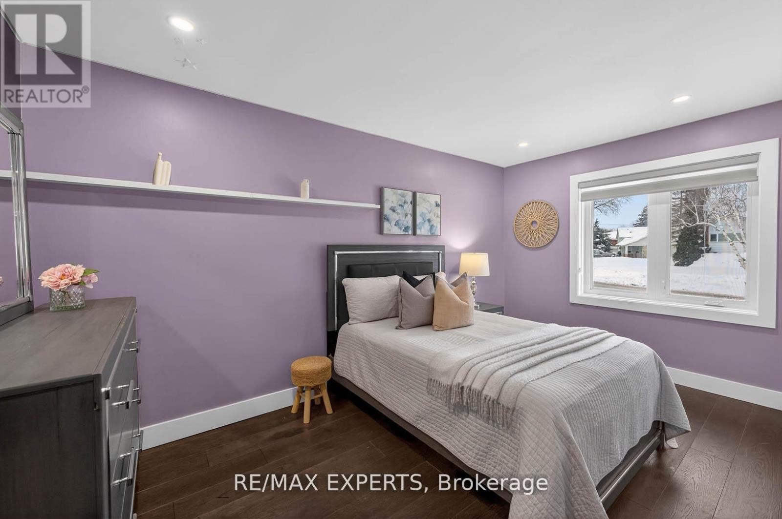 60 Suburban Drive, Mississauga, Ontario L5N 1G9 - Photo 20 - W12834484