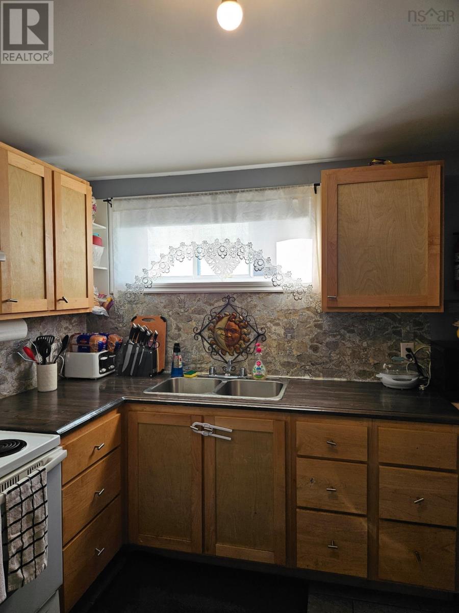 339 Hudson Street, New Waterford, Nova Scotia B1E 3P7 - Photo 37 - 202521956