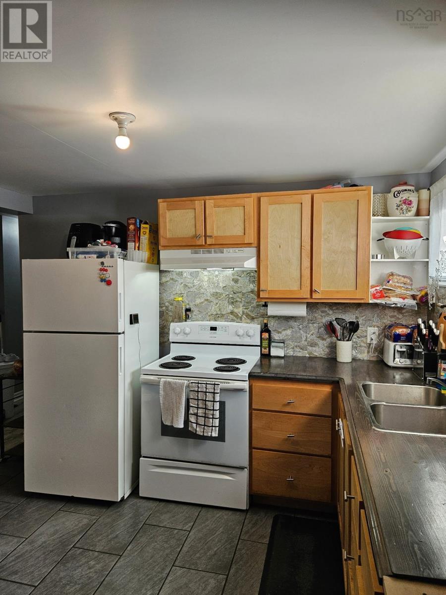 339 Hudson Street, New Waterford, Nova Scotia B1E 3P7 - Photo 39 - 202521956