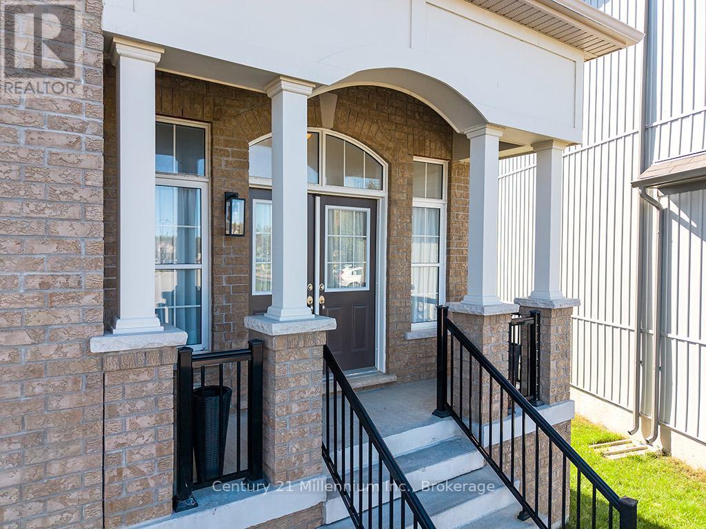 204 Lia Drive, Clearview (Stayner), Ontario  L0M 1S0 - Photo 3 - S12834654