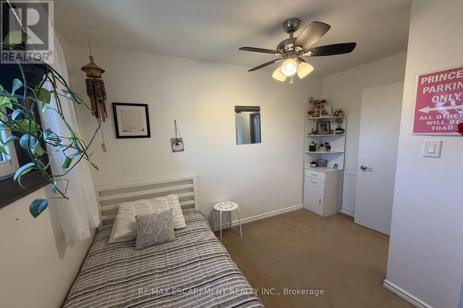 211 Birchcliffe Crescent, Hamilton, Ontario  L8T 4L1 - Photo 33 - X12480007