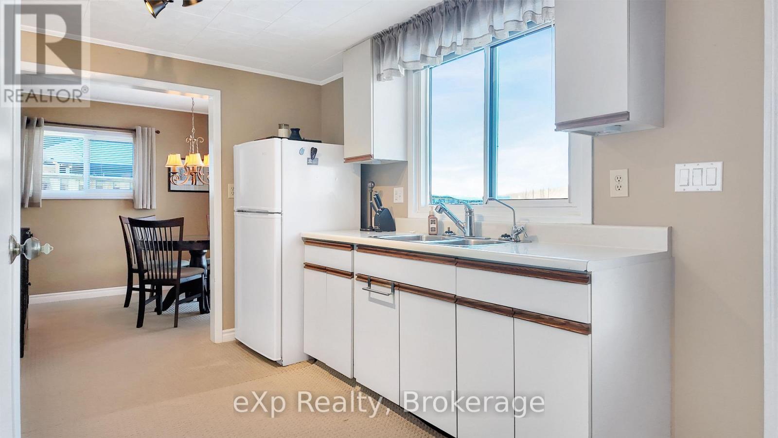 209 Lake Rosalind Road 2, Brockton, Ontario  N4N 3B9 - Photo 7 - X12834710