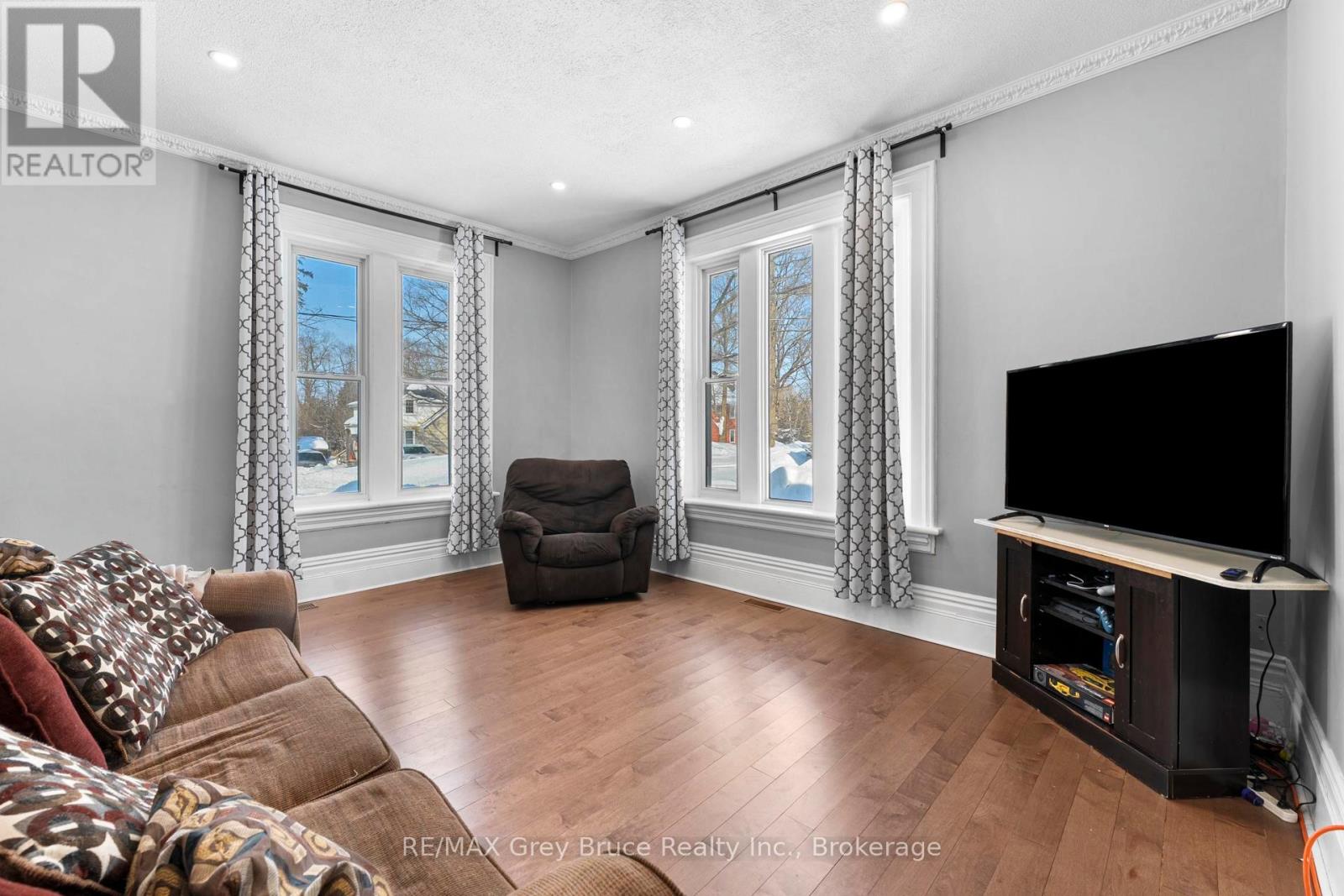 71 Main Street, Arran-Elderslie, Ontario  N0H 2N0 - Photo 13 - X12834790