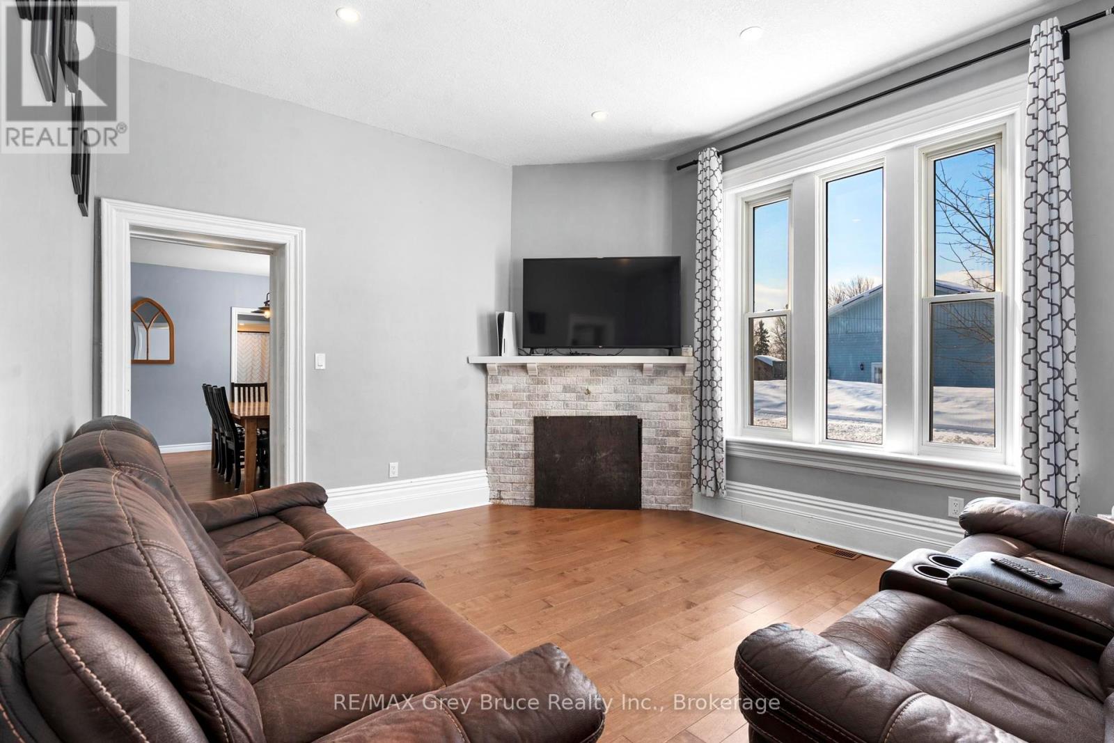 71 Main Street, Arran-Elderslie, Ontario  N0H 2N0 - Photo 16 - X12834790