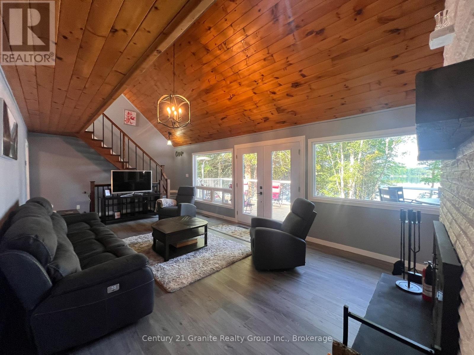 2347 Kashagawigamog Lake Road, Minden Hills, Ontario  K0M 2K0 - Photo 11 - X12834856