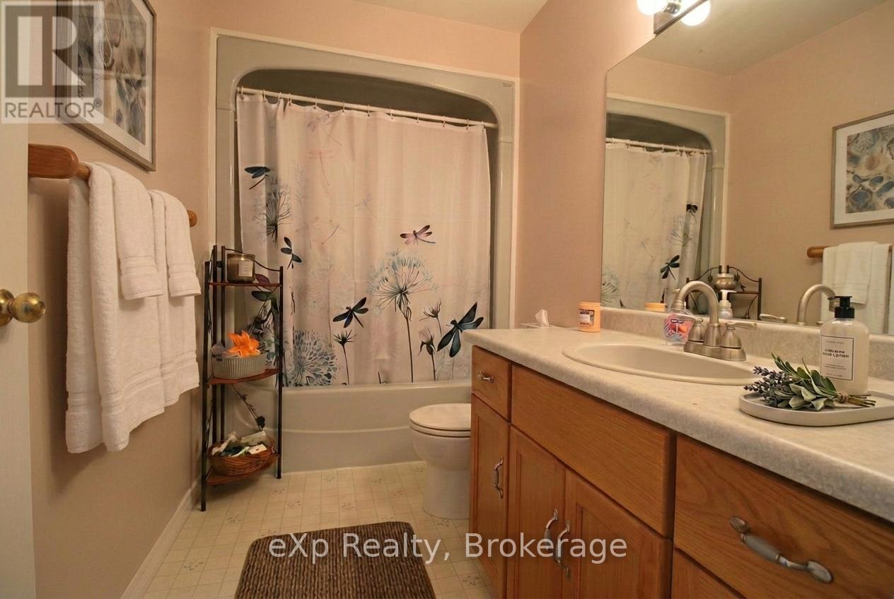 585206 10a Side Road, Grey Highlands, Ontario  K7S 3G7 - Photo 11 - X12834912