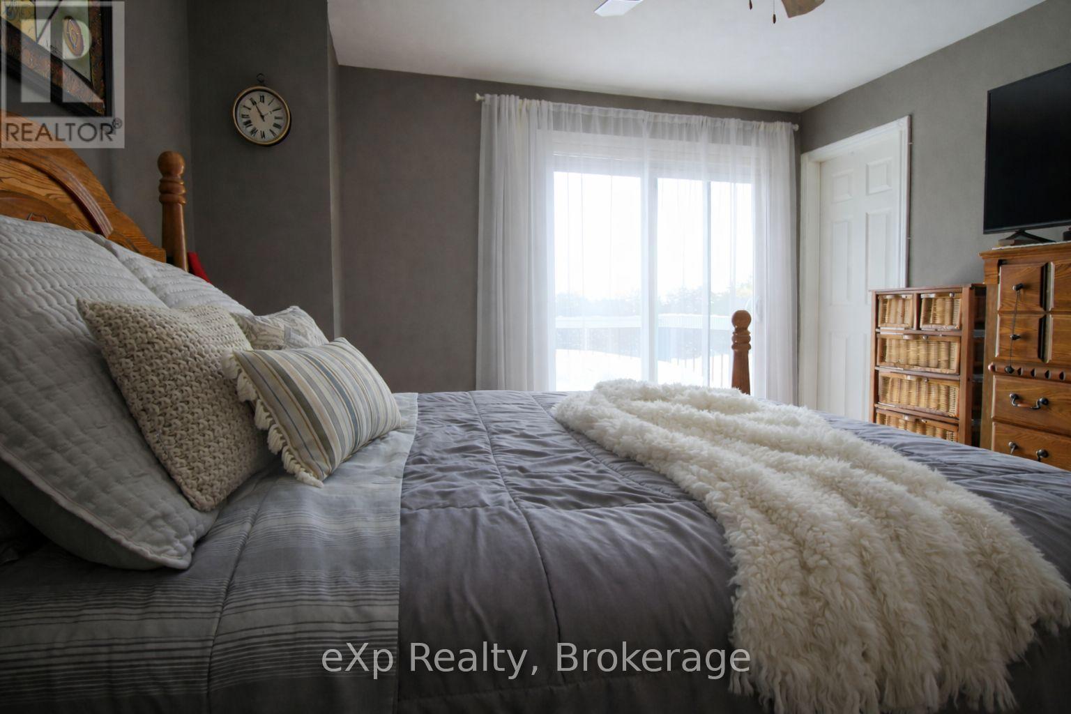 585206 10a Side Road, Grey Highlands, Ontario  K7S 3G7 - Photo 13 - X12834912