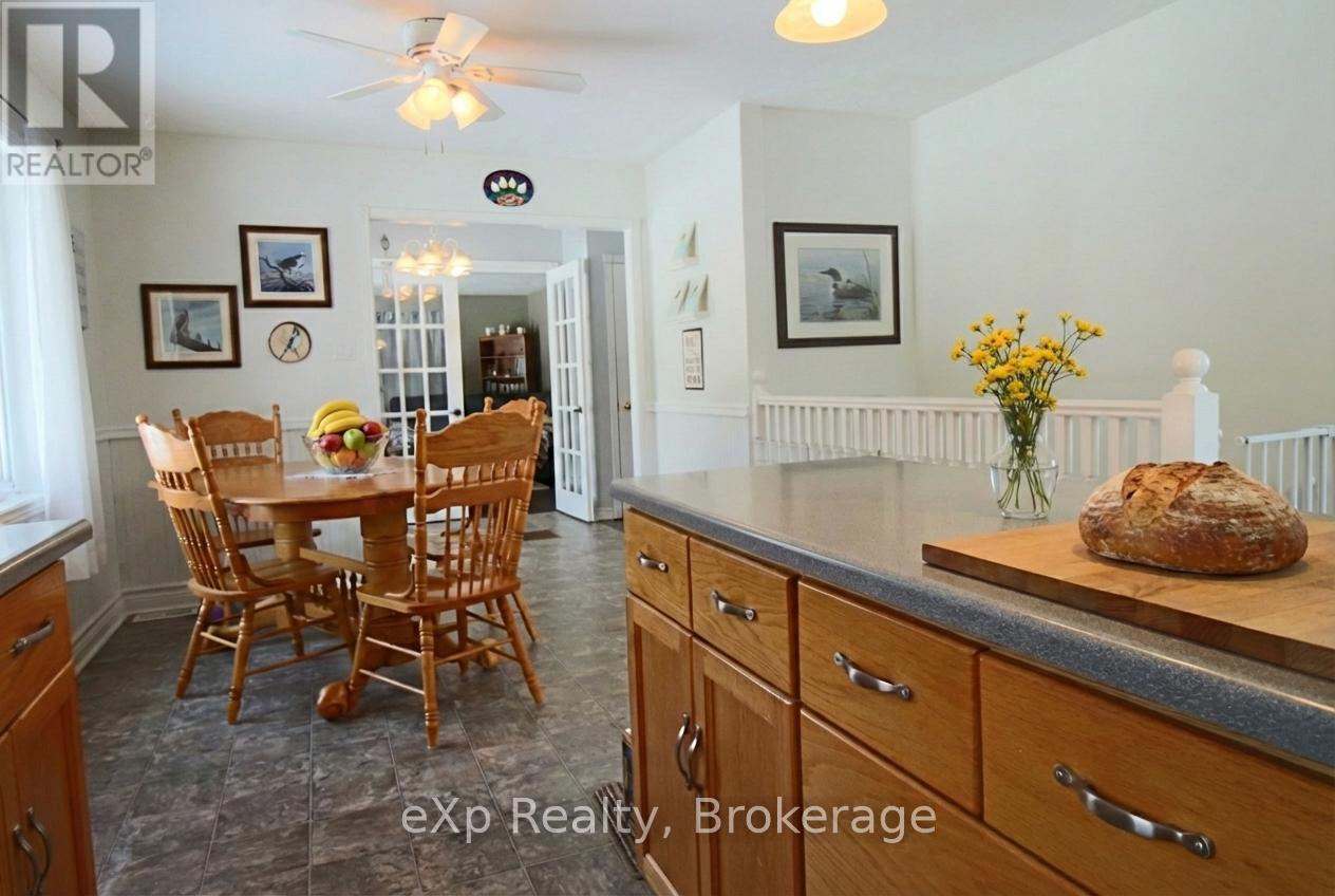 585206 10a Side Road, Grey Highlands, Ontario  K7S 3G7 - Photo 6 - X12834912