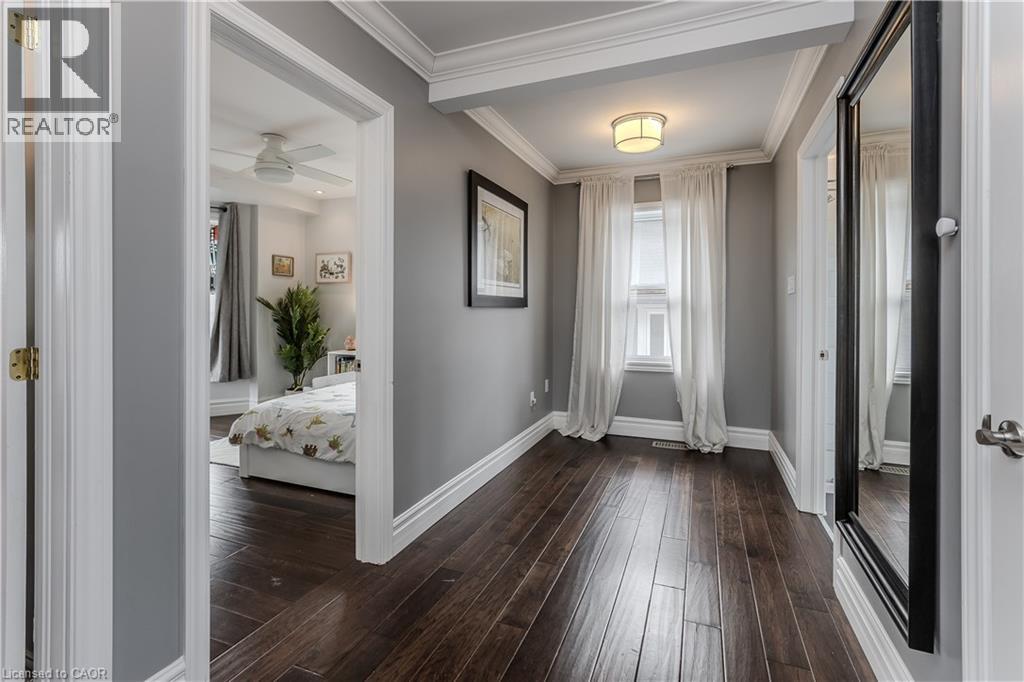 8 Mapleside Avenue, Hamilton, Ontario  L8P 3Y5 - Photo 15 - 40808564