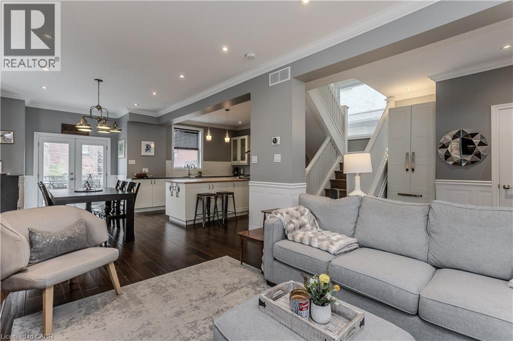 8 Mapleside Avenue, Hamilton, Ontario  L8P 3Y5 - Photo 5 - 40808564