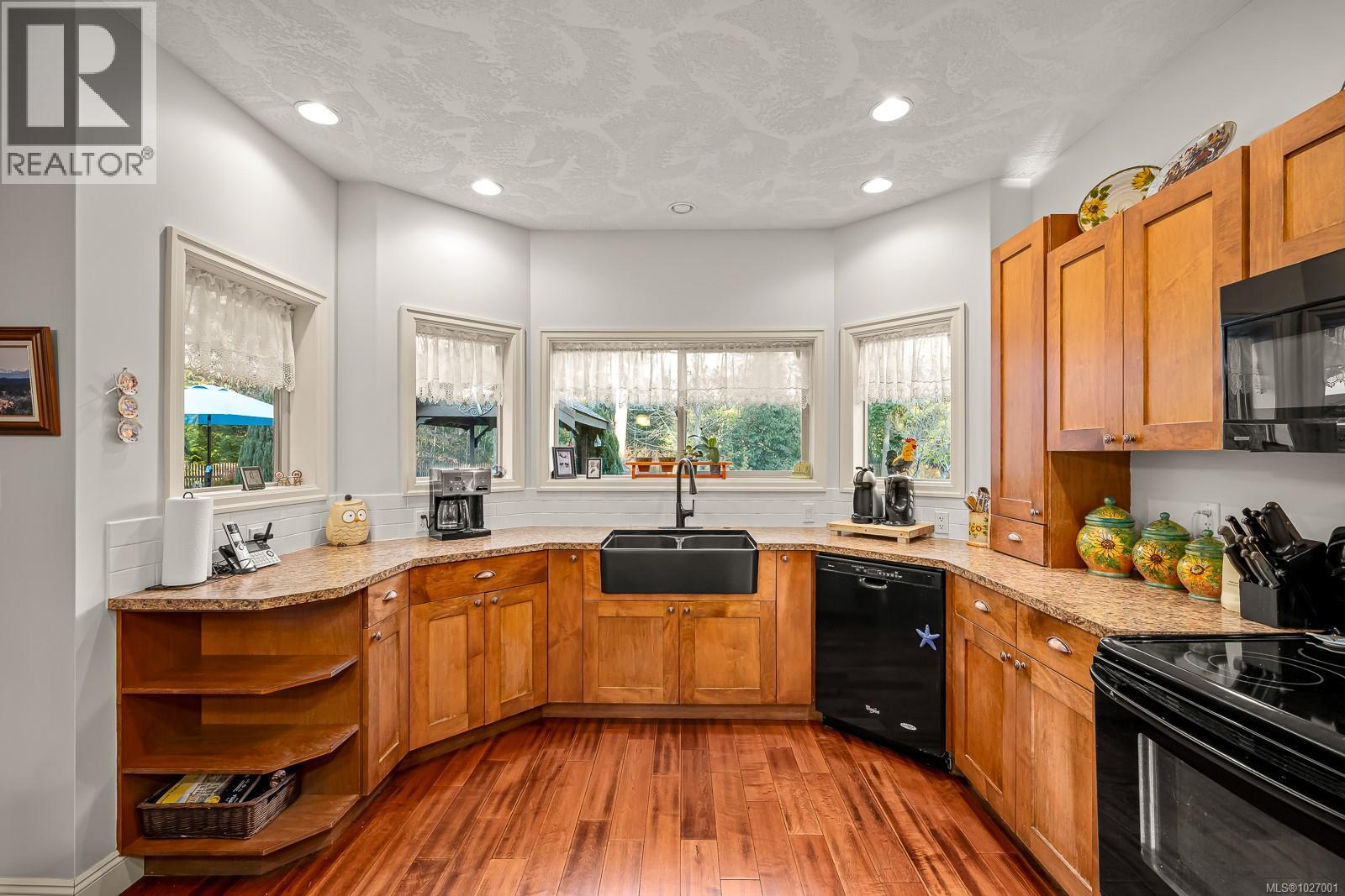 1400 Trillium Dr, Comox, British Columbia  V9M 1A4 - Photo 15 - 1027001