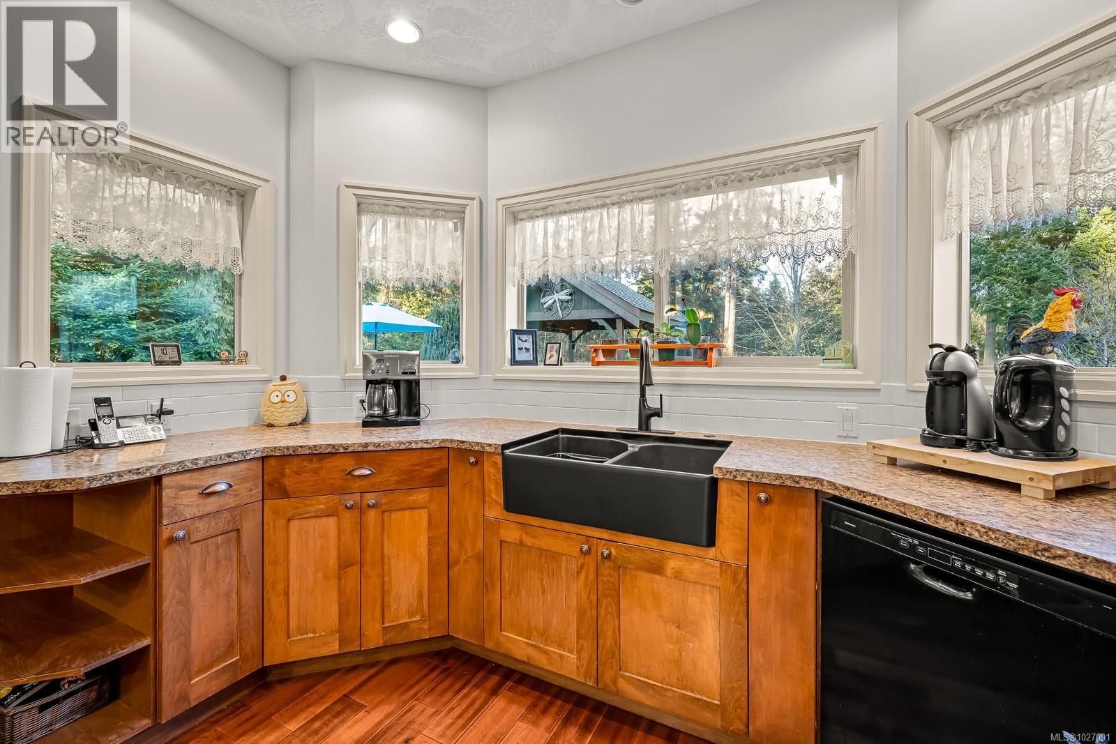 1400 Trillium Dr, Comox, British Columbia  V9M 1A4 - Photo 16 - 1027001