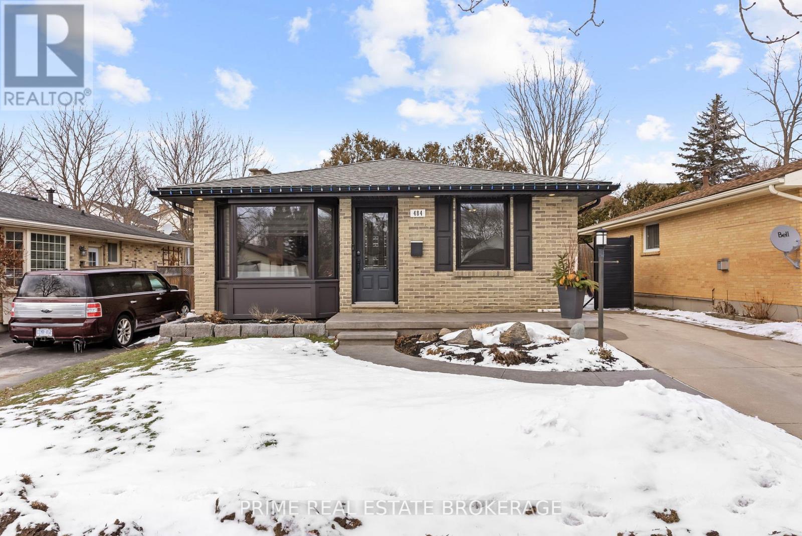 484 Ferndale Avenue, London South, Ontario  N6C 2Z1 - Photo 2 - X12834904