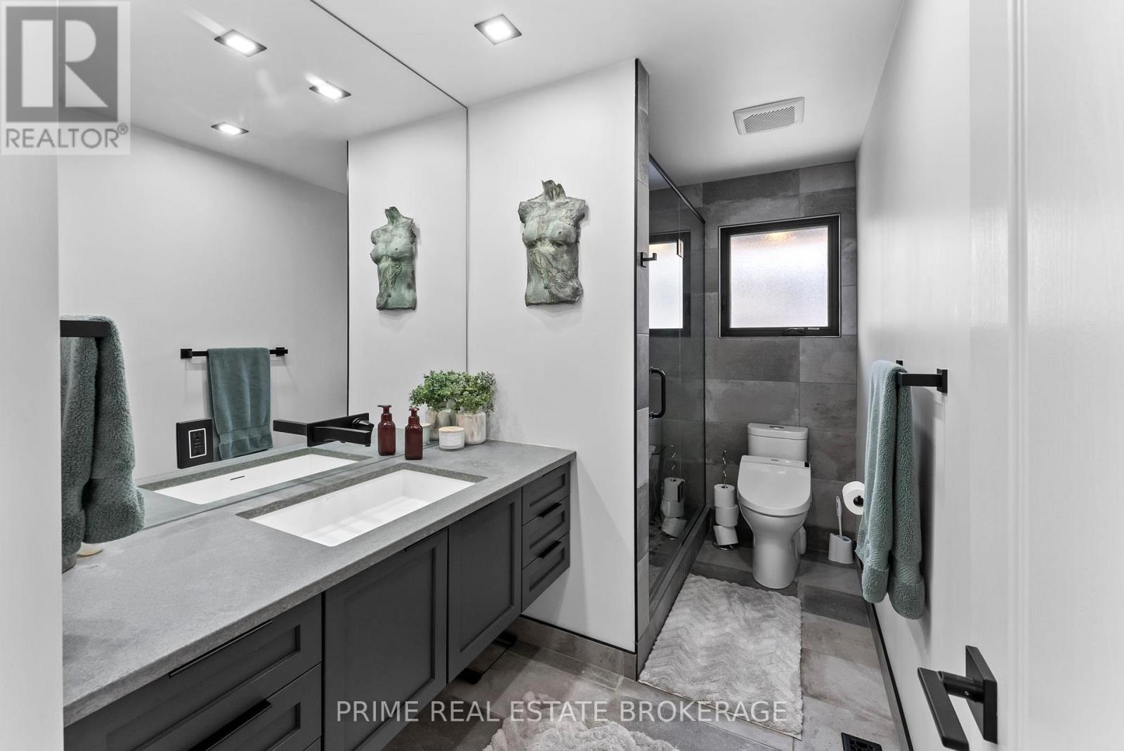 484 Ferndale Avenue, London South, Ontario  N6C 2Z1 - Photo 20 - X12834904