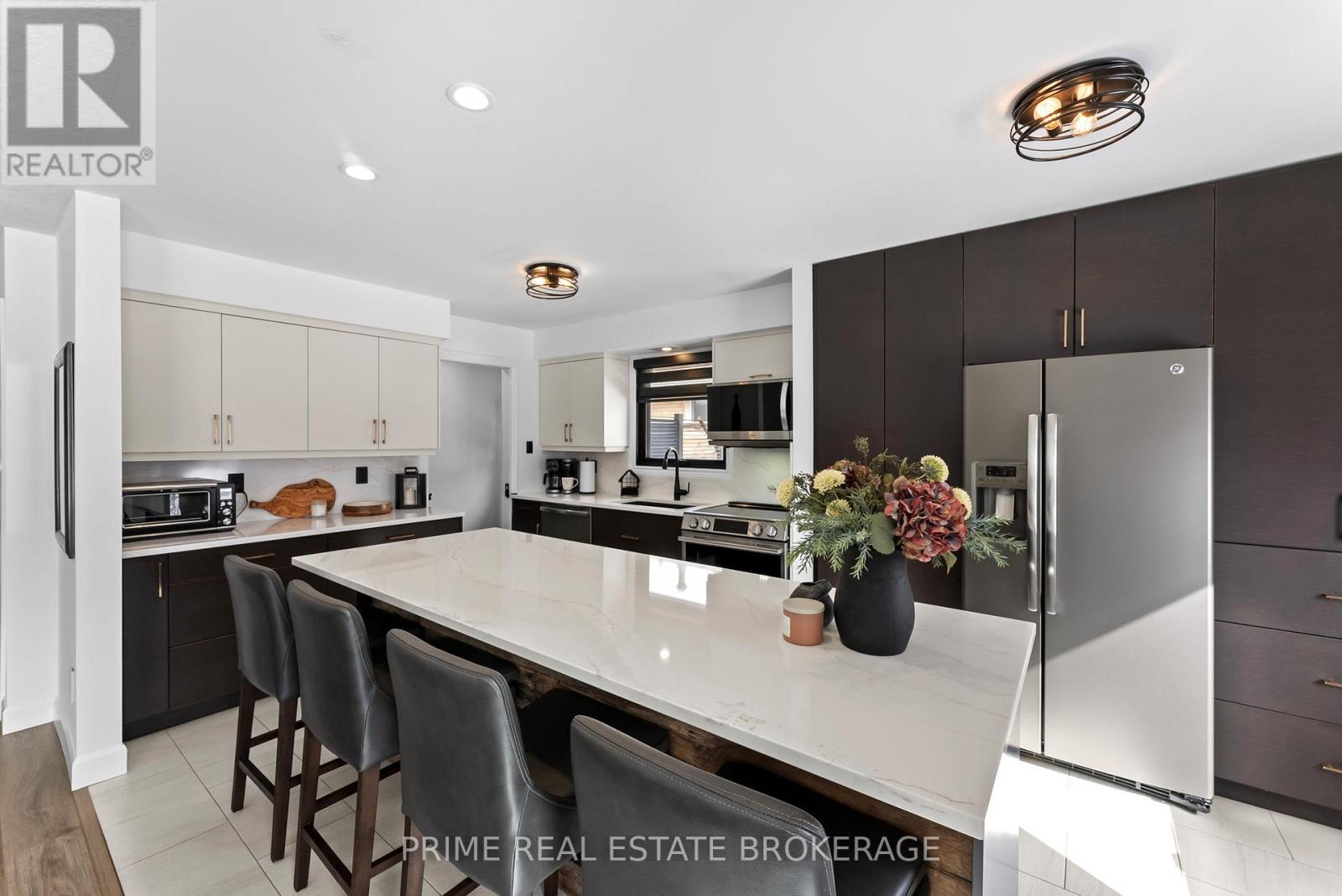 484 Ferndale Avenue, London South, Ontario  N6C 2Z1 - Photo 7 - X12834904