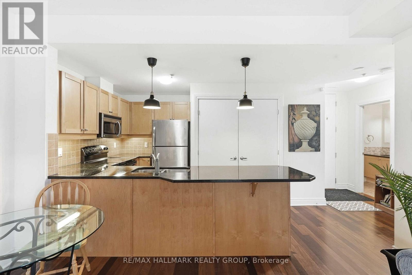 310 - 323 Winona Avenue, Ottawa, Ontario  K1Z 5H3 - Photo 6 - X12834648