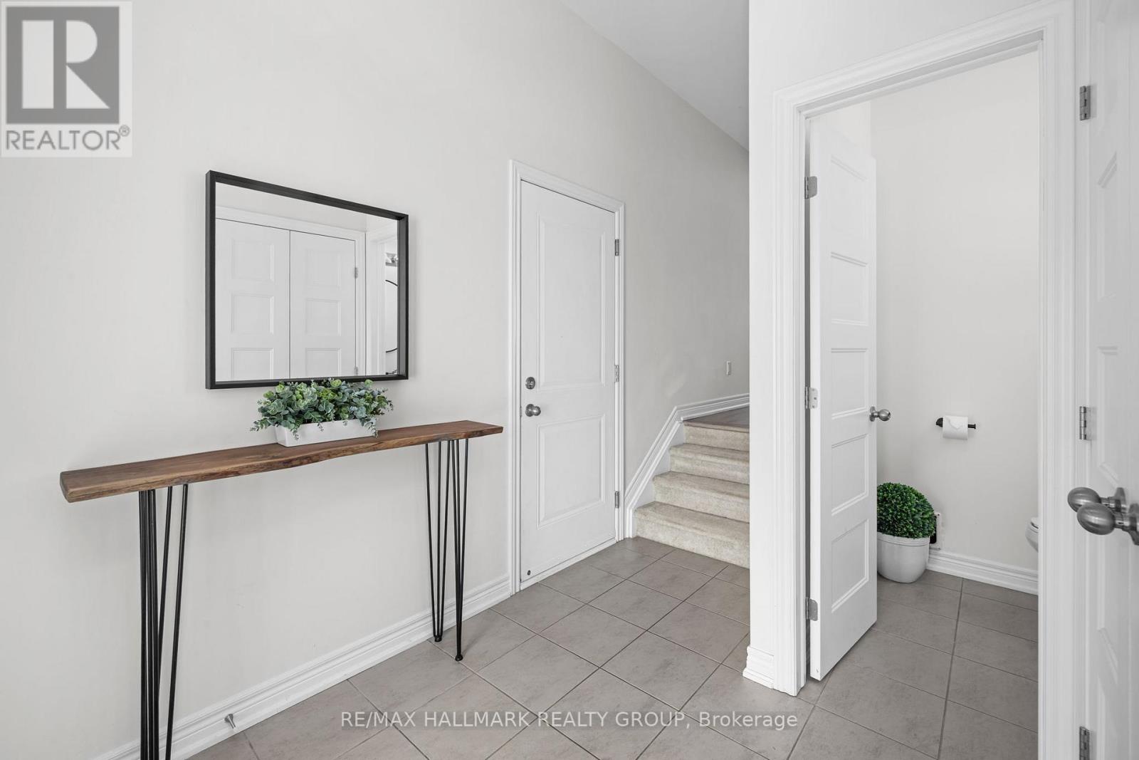 71 Mcphail Road, Carleton Place, Ontario  K7C 0P6 - Photo 2 - X12834748