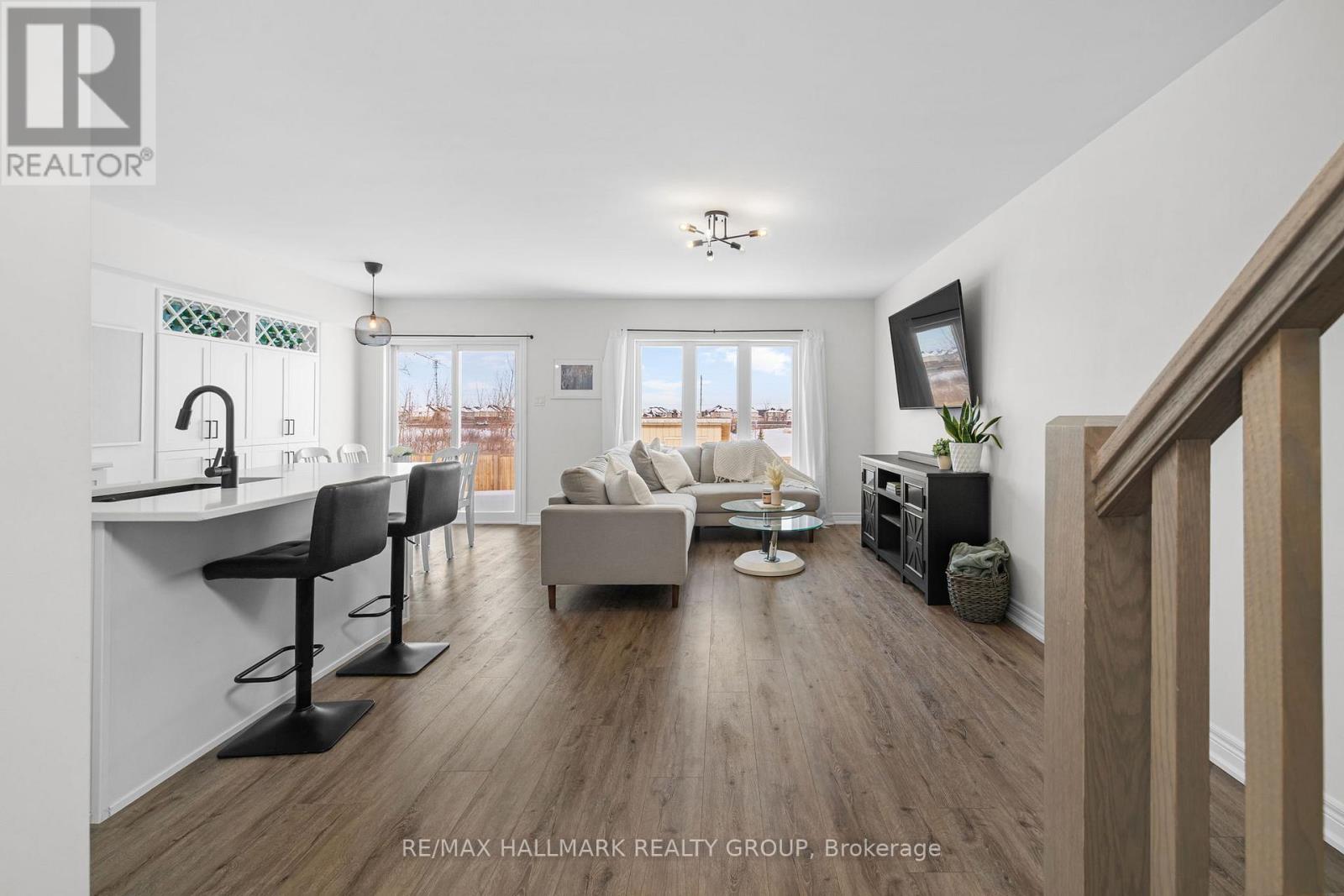 71 Mcphail Road, Carleton Place, Ontario  K7C 0P6 - Photo 5 - X12834748