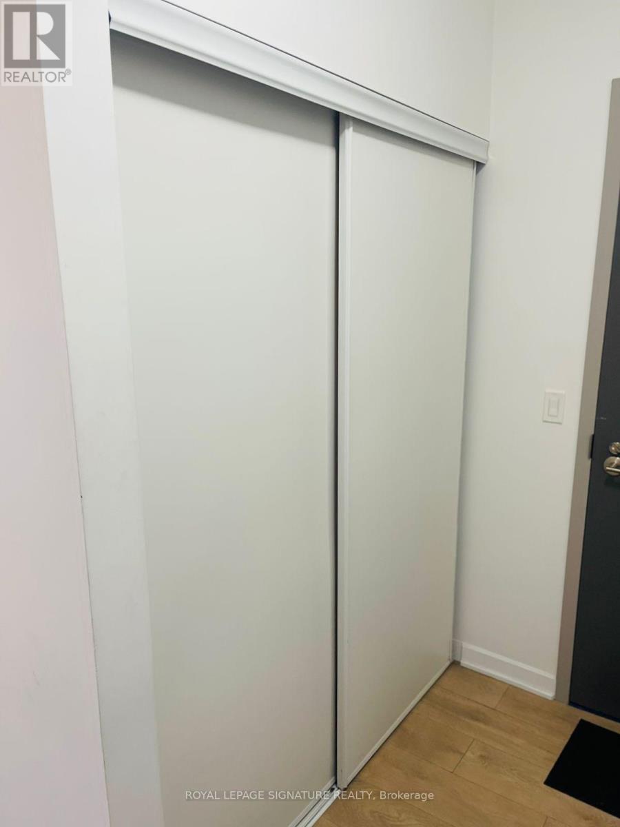 301 - 38 Forest Manor Road, Toronto, Ontario  M2J 1M1 - Photo 10 - C12828920