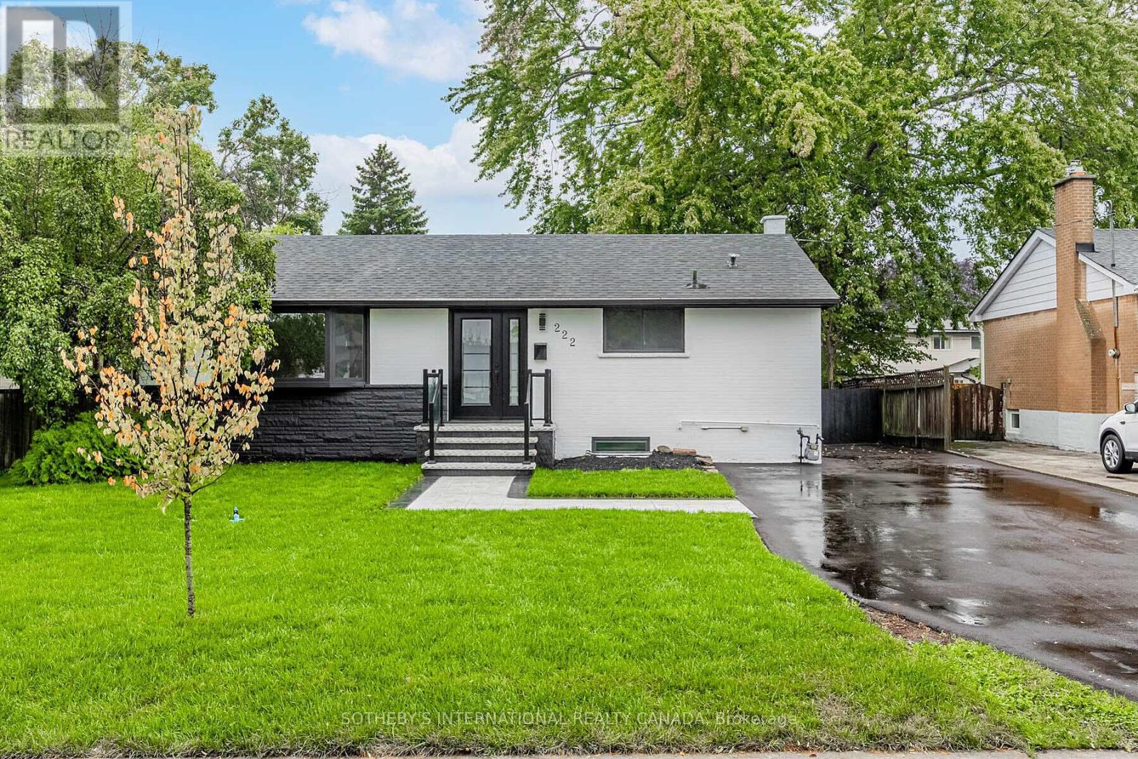 222 HAMMERSMITH COURT, Burlington, Ontario