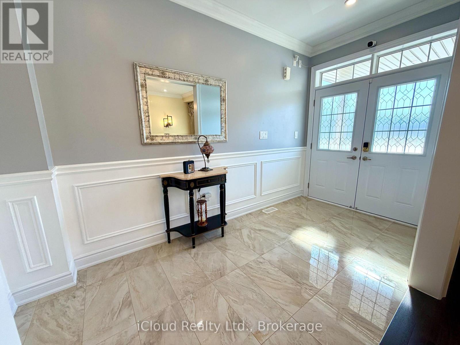 56 Esther Crescent, Thorold, Ontario  L3B 0G2 - Photo 2 - X12450499