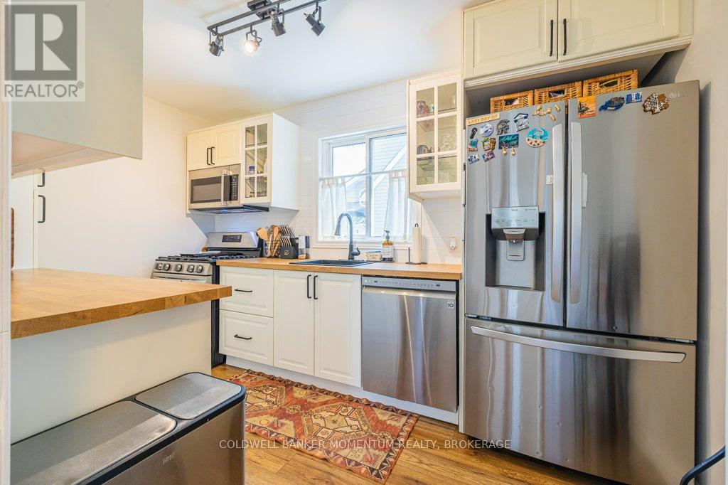 313 Highland Avenue, Fort Erie (Central), Ontario  L2A 2Y1 - Photo 9 - X12834830