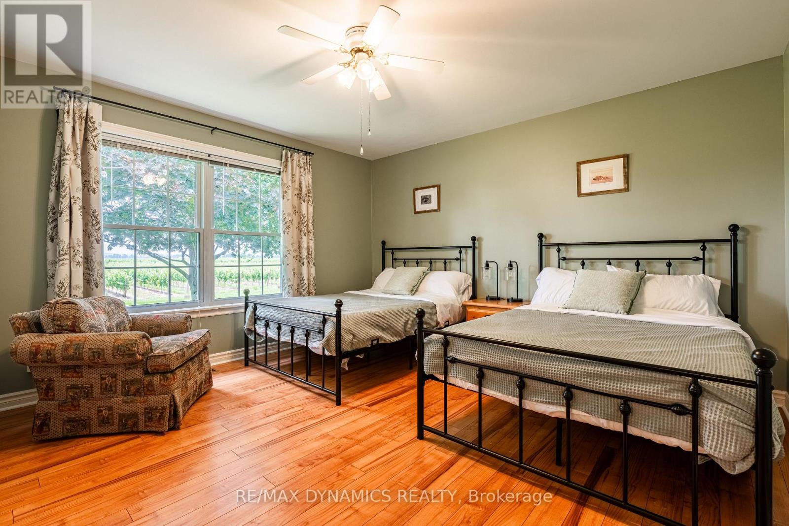 1301 East West Line, Niagara-On-The-Lake (River), Ontario  L0S 1J0 - Photo 11 - X12834858