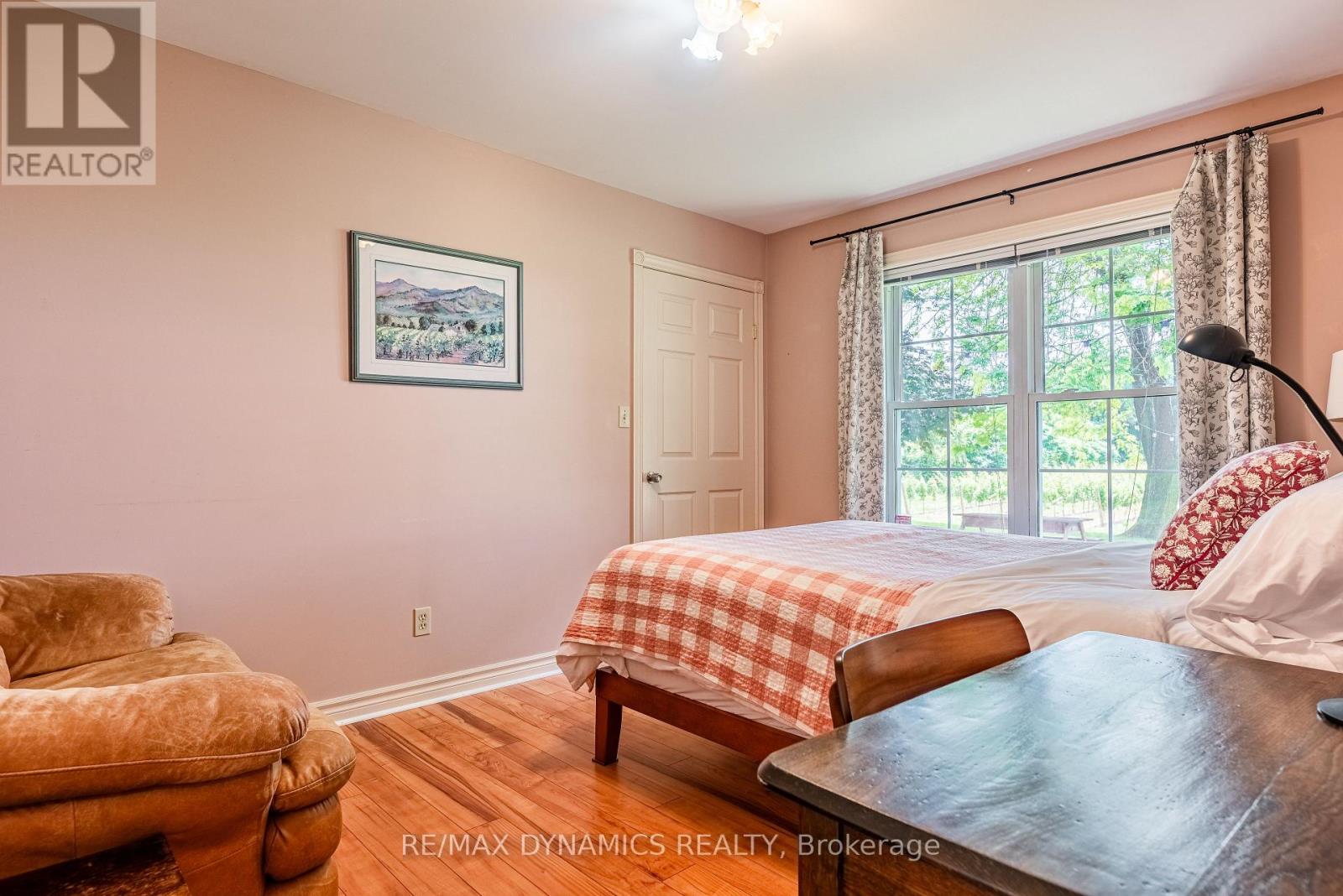 1301 East West Line, Niagara-On-The-Lake (River), Ontario  L0S 1J0 - Photo 13 - X12834858