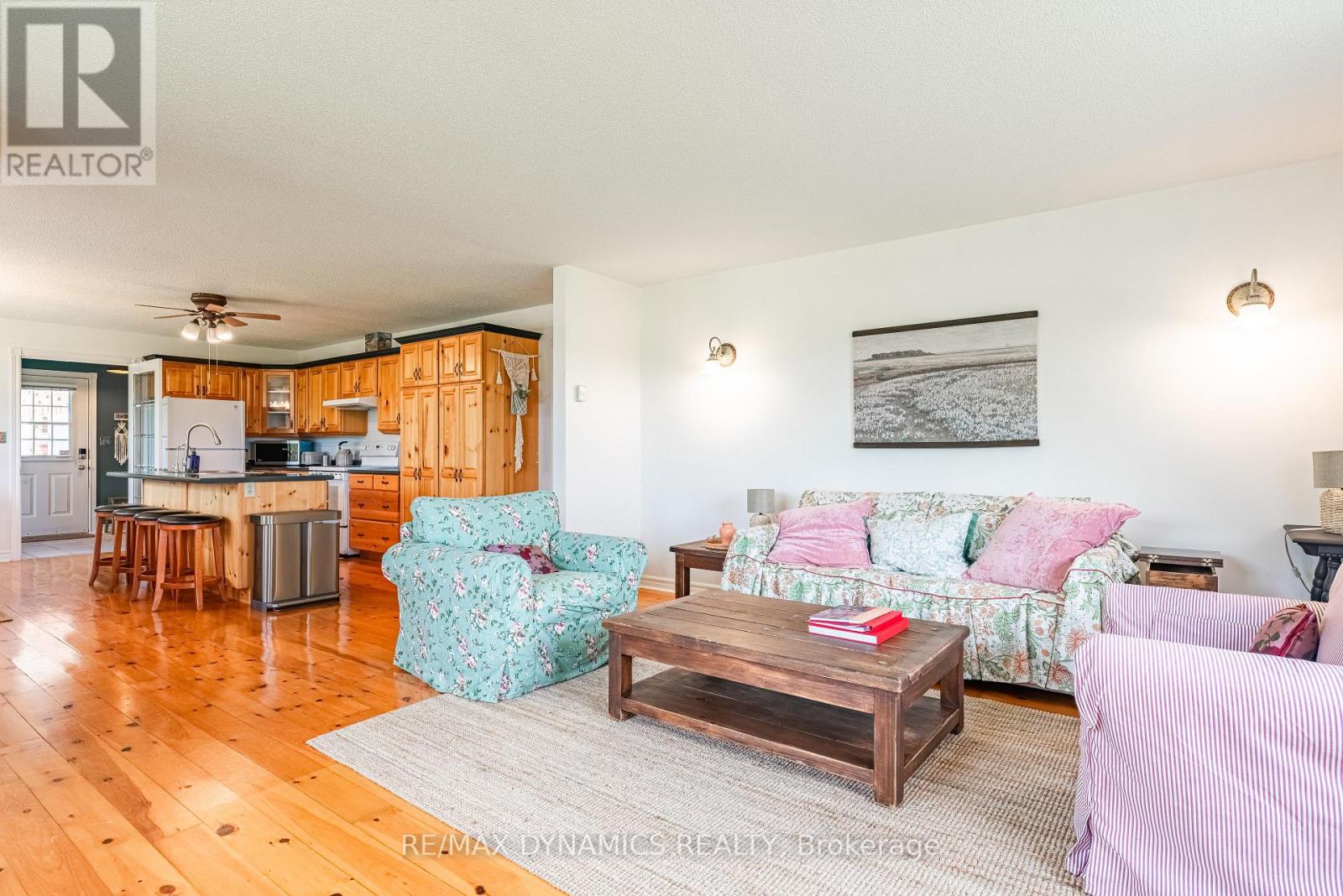 1301 East West Line, Niagara-On-The-Lake (River), Ontario  L0S 1J0 - Photo 8 - X12834858