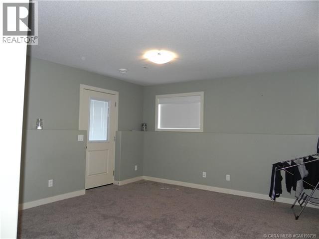 18 Cross Street, Lacombe, Alberta  T4L 0J4 - Photo 24 - A2282747