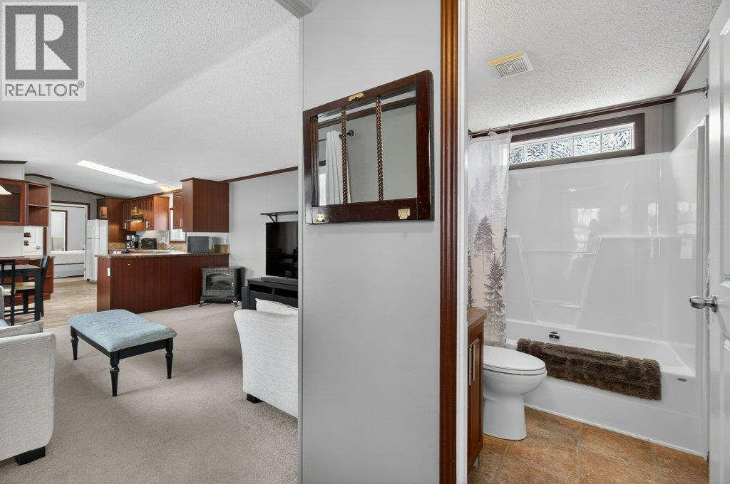 3350 10 Avenue Ne Unit# 39, Salmon Arm, British Columbia  V1E 1J6 - Photo 18 - 10375317