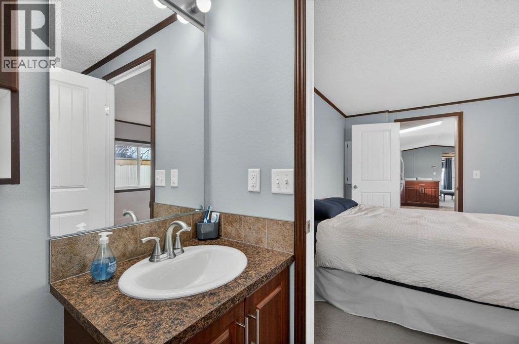 3350 10 Avenue Ne Unit# 39, Salmon Arm, British Columbia  V1E 1J6 - Photo 45 - 10375317